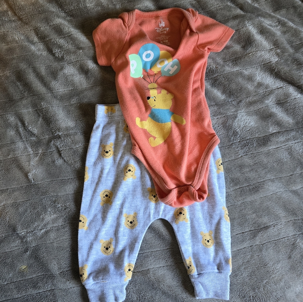 Disney Pooh Coral and Light Gray Baby Bodysuit Set